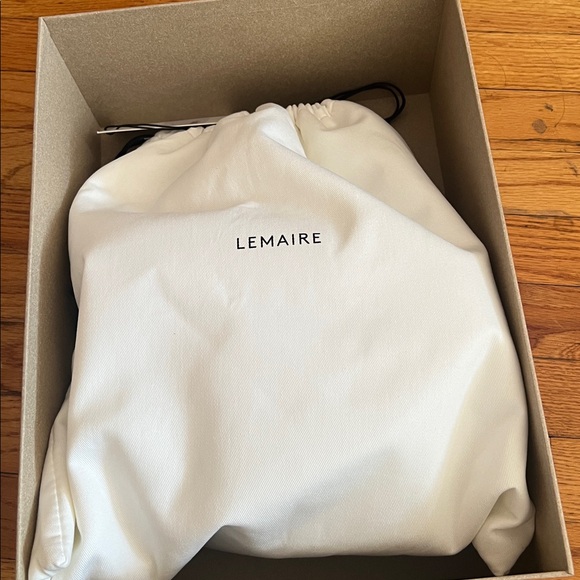 Lemaire camere bag black with dustbag and box in EUC-almost new - Picture 3 of 15